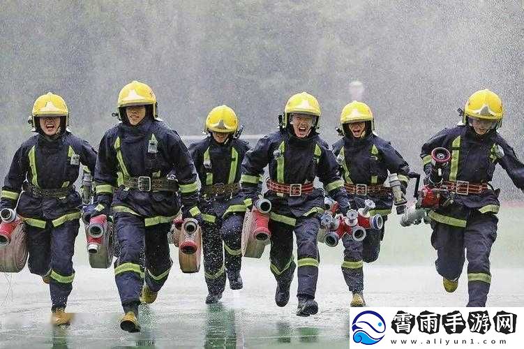 消防糙汉-VS-江怡：激烈对抗中的情感交织