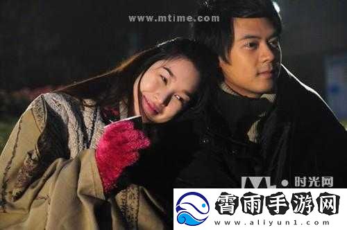 最美情侣中文字幕MV电影：永恒的爱之旋律